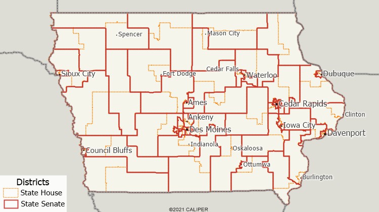 What is nesting/nesting definition - This map shows nested lower and upper chamber districts in Iowa